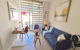Depto nuevo Full equipado - Estacionamiento - Plaza Egaña, Ñuñoa